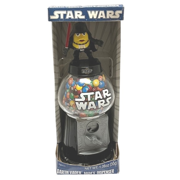 Star Wars Darth Vader M&M's Candy Dispenser 2010 Lucasfilm LTD with Candies - Picture 1 of 8